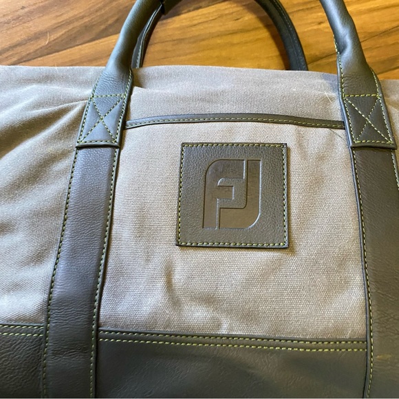 Links & Kings Canvas And Leather Duffle Bag 23”x13”x9” - Picture 3 of 10